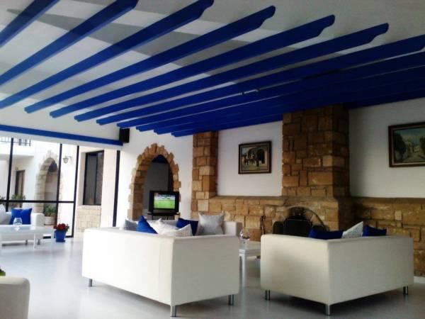 Hilltop Gardens Hotel de apartamente 3*